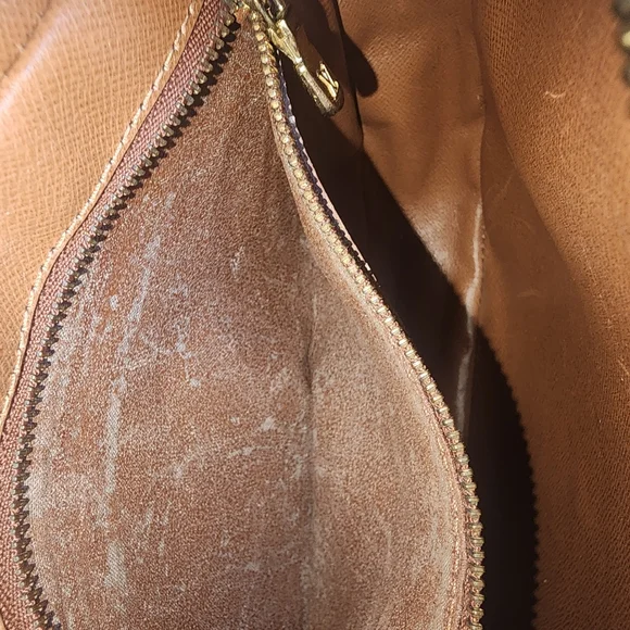 AUTHENTIC vintage(35 yrs.old) louis vuitton JEUNE FILLE MM - Picture 12 of 16